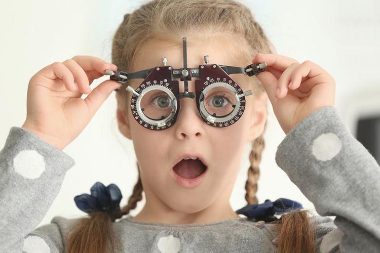Як відновити зір дитини в домашніх умовах 